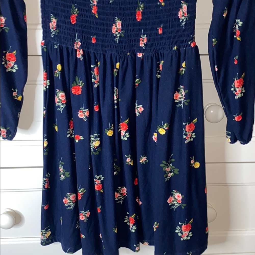 Dress - Picture 3 of 8